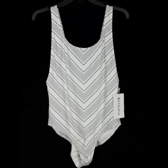 𝅺athleta 36 D/DD Chevron One Piece Swimsuit - Picture 3 of 6
